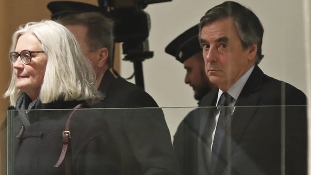  Gericht reduziert Strafe gegen Frankreichs Ex-Premier Fillon