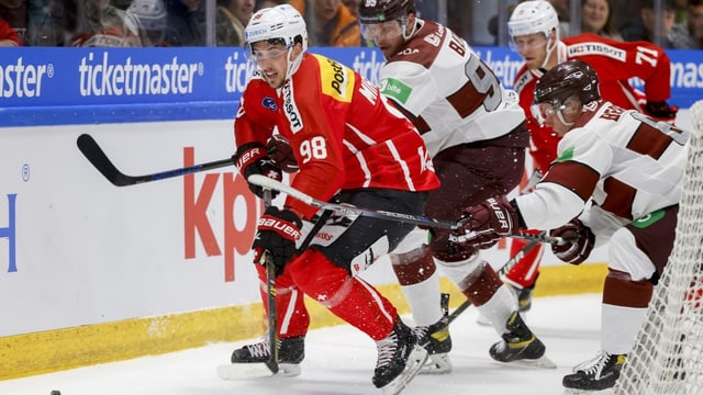  Schweiz besiegt Lettland dank dominantem Startdrittel
