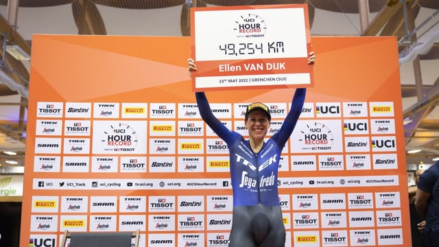  Niederländerin Van Dijk bricht Stundenweltrekord