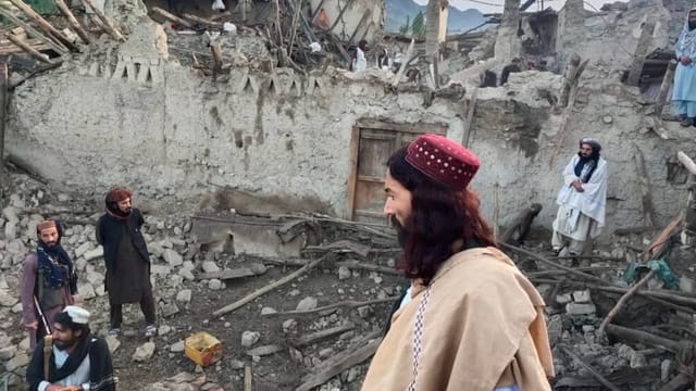  Mehr als 900 Tote nach Erdbeben in Afghanistan