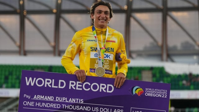  6,21 Meter: Duplantis springt Weltrekord
