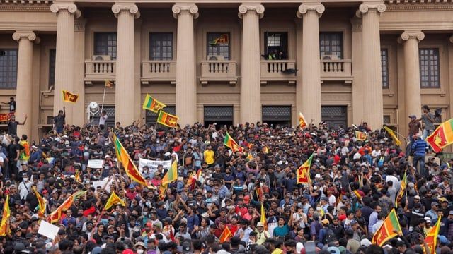  Nach Protesten steht Präsident Rajapaksa vor dem Rücktritt