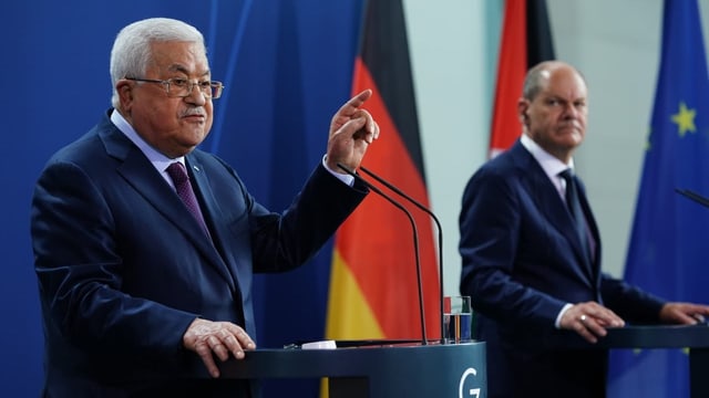  Polizei prüft Anfangsverdacht wegen Volksverhetzung gegen Abbas
