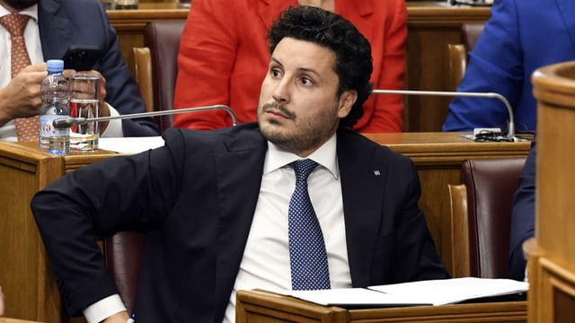  Montenegros Regierung von Parlament gestürzt
