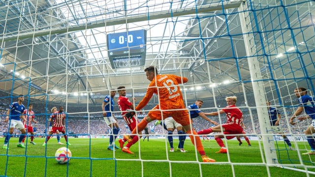  Fischers Union demontiert Schalke – Leverkusen mit Lebenszeichen