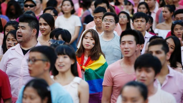  Singapur entkriminalisiert Sex zwischen Männern