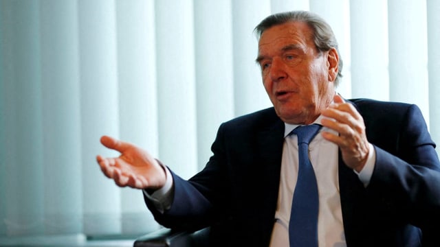  Gerhard Schröder will Sonderrechte zurück