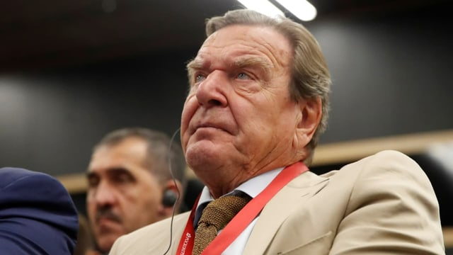  Gerhard Schröder darf SPD-Parteimitglied bleiben