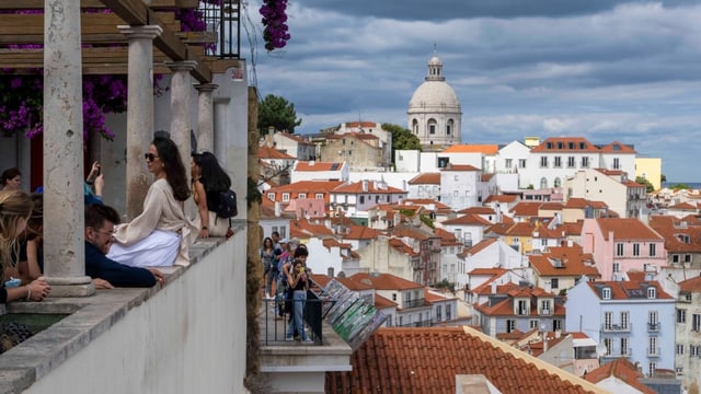  Junge Menschen leiden unter hohen Wohnungspreisen in Portugal