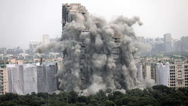  Indien: Zwei illegal gebaute Hochhäuser in die Luft gesprengt