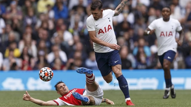  Xhakas Arsenal bittet Erzrivale Tottenham zum Tanz