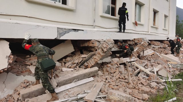  Erdbeben in China – Zahl der Toten steigt