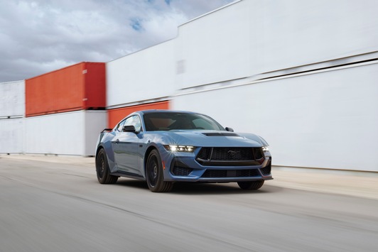  Der neue Ford Mustang setzt neue Pony Car-Massstäbe in puncto Design, Performance und Digitalisierung