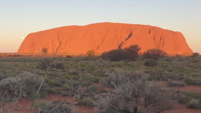  Uluru: das Ende des Aufstiegs für Unbelehrbare