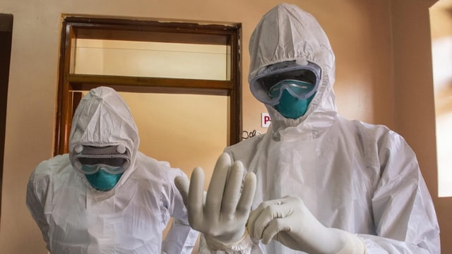  Ebola-Ausbruch in Uganda: Impfstoffe werden rasch entwickelt