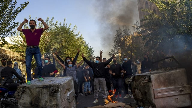  Proteste im Iran halten an – Polizei geht brutal vor