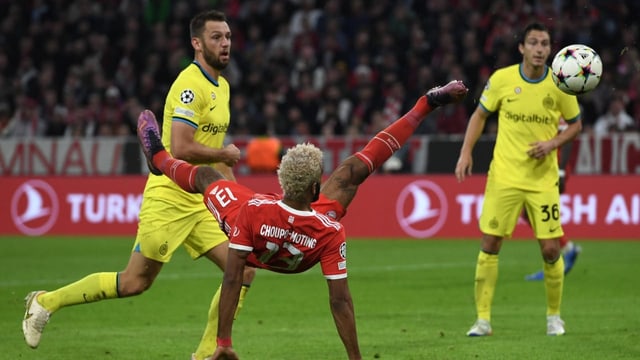  Bayern lässt die Muskeln spielen – Liverpool jubelt spät