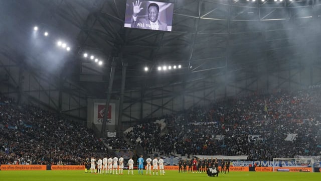  Europas Ligen gedenken Pelé