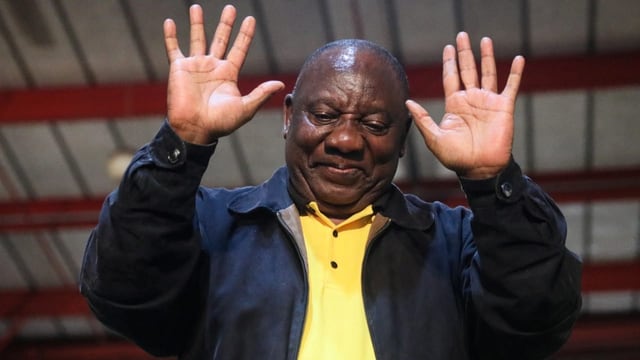  Regierungspartei ANC spricht Präsident Ramaphosa Vertrauen aus