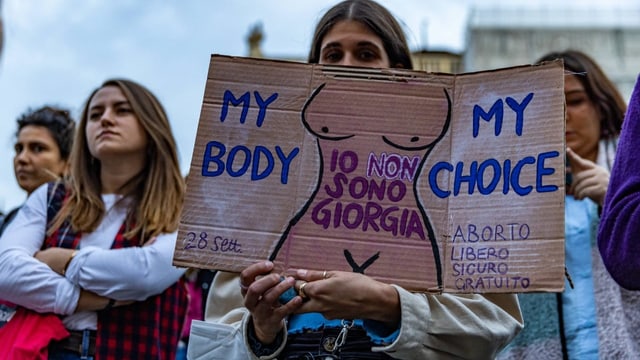  Italienerinnen werden bei Abtreibungen landesweit diskriminiert