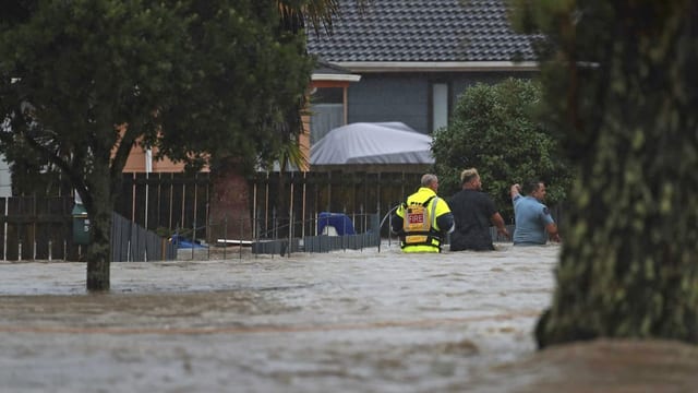  Auckland steht wegen massiven Regenfällen teils unter Wasser