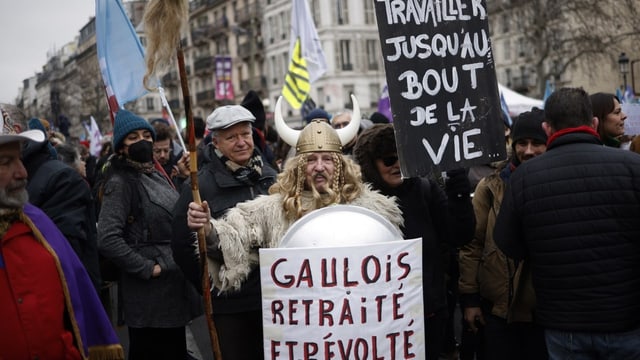  Aufstand gegen Macrons «Angriff auf französische Lebenskultur»