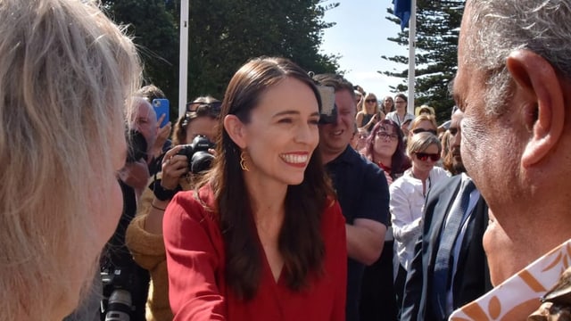  Emotionaler Abschied von Ardern in Neuseeland