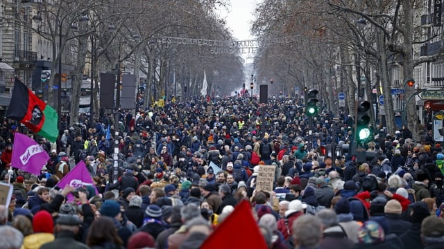  Über eine Million Menschen gehen in Frankreich auf die Strasse