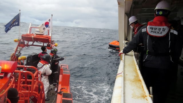  Frachtschiff sinkt zwischen Südkorea und Japan