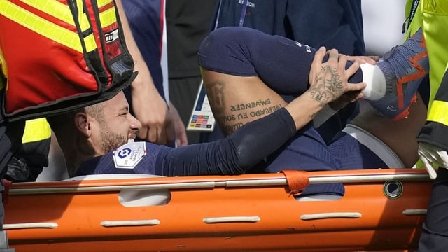  Knöchelverletzung bei Neymar – Gracia übernimmt in Leeds