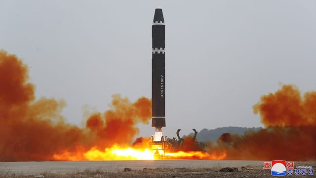  Nordkorea testet die Reichweite seiner Raketen