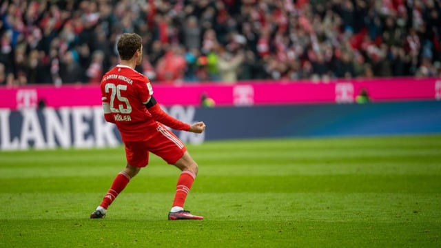  Müller trifft bei Rekordspiel – Union bleibt an Bayern dran