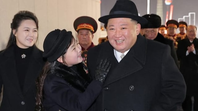  Kim Jong-uns Tochter mit erstem grossen Auftritt in Nordkorea