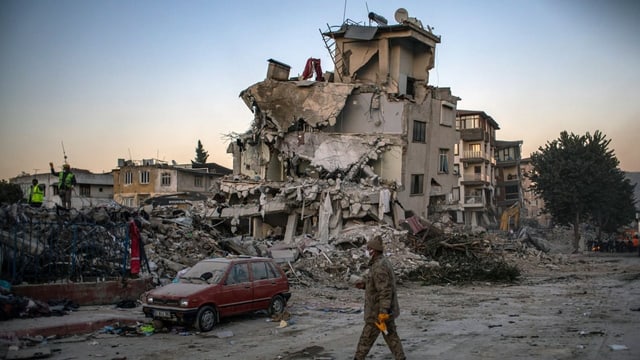  Erneut Tote durch Erdbeben in der Südosttürkei