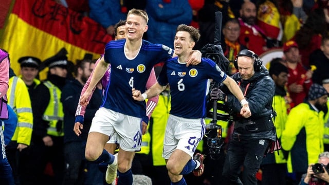  Schottland mit grossem Sieg über Spanien
