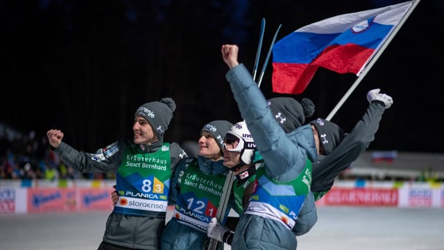 Heimsieg für Sloweniens Skispringer – Schweizer überraschen