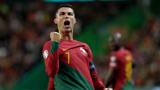  Ronaldo trifft bei Rekordspiel – Höjlund schiesst Finnland ab