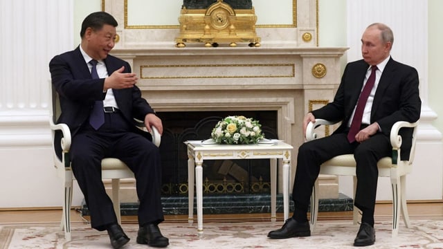  Was steckt hinter Chinas Freundschaftsbesuch in Russland?