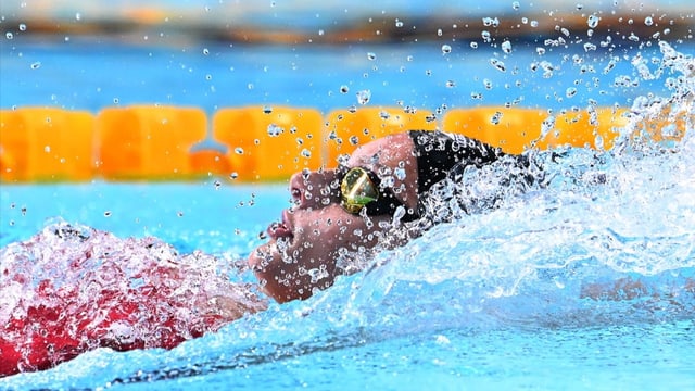  Teenagerin McIntosh schwimmt zum nächsten Weltrekord