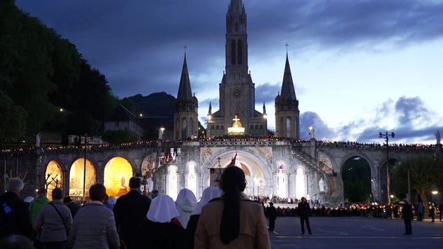  Pilgern nach Lourdes: Eine Reise ins Herz der Hoffnung