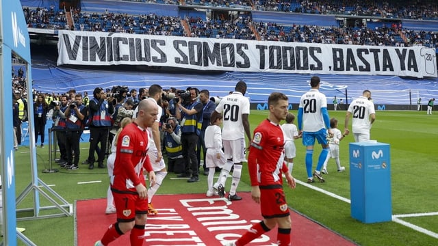  «Wir alle sind Vinicius»: Real Madrid siegt für Stürmerstar