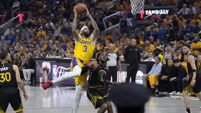  Lakers legen gegen Titelverteidiger vor – Embiid ist MVP