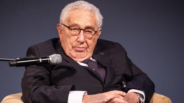  Kissinger: von den einen bewundert, von den anderen verachtet