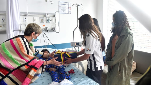  Nach 40 Tagen im Dschungel: Kinder in Militärspital versorgt