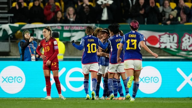  Nach 0:4-Packung gegen Japan: Spanien im Achtelfinal gegen Nati