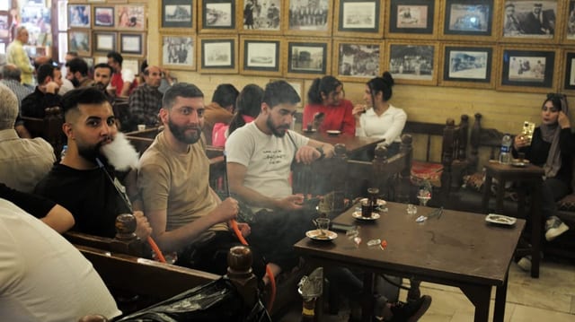  Im Café Shabander in Bagdad scheint die Zeit stehengeblieben