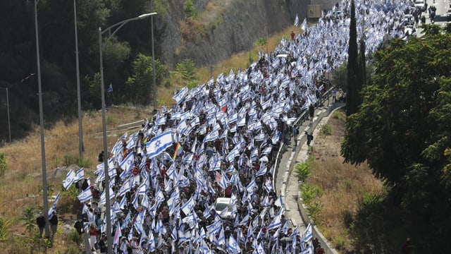  Israel: Protestmarsch hat Jerusalem erreicht