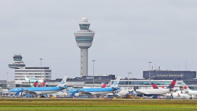  Niederlande dürfen Flugbewegungen auf Schiphol reduzieren