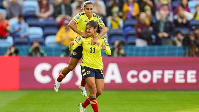  Kolumbien siegt dank Penalty und Goalie-Flop