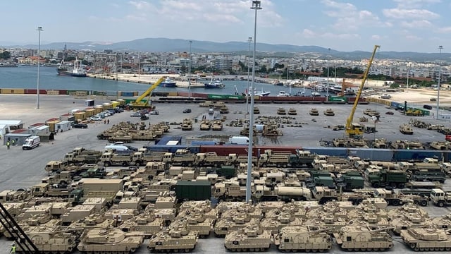  Ein kleiner griechischer Hafen wird zum Zentrum der Geopolitik